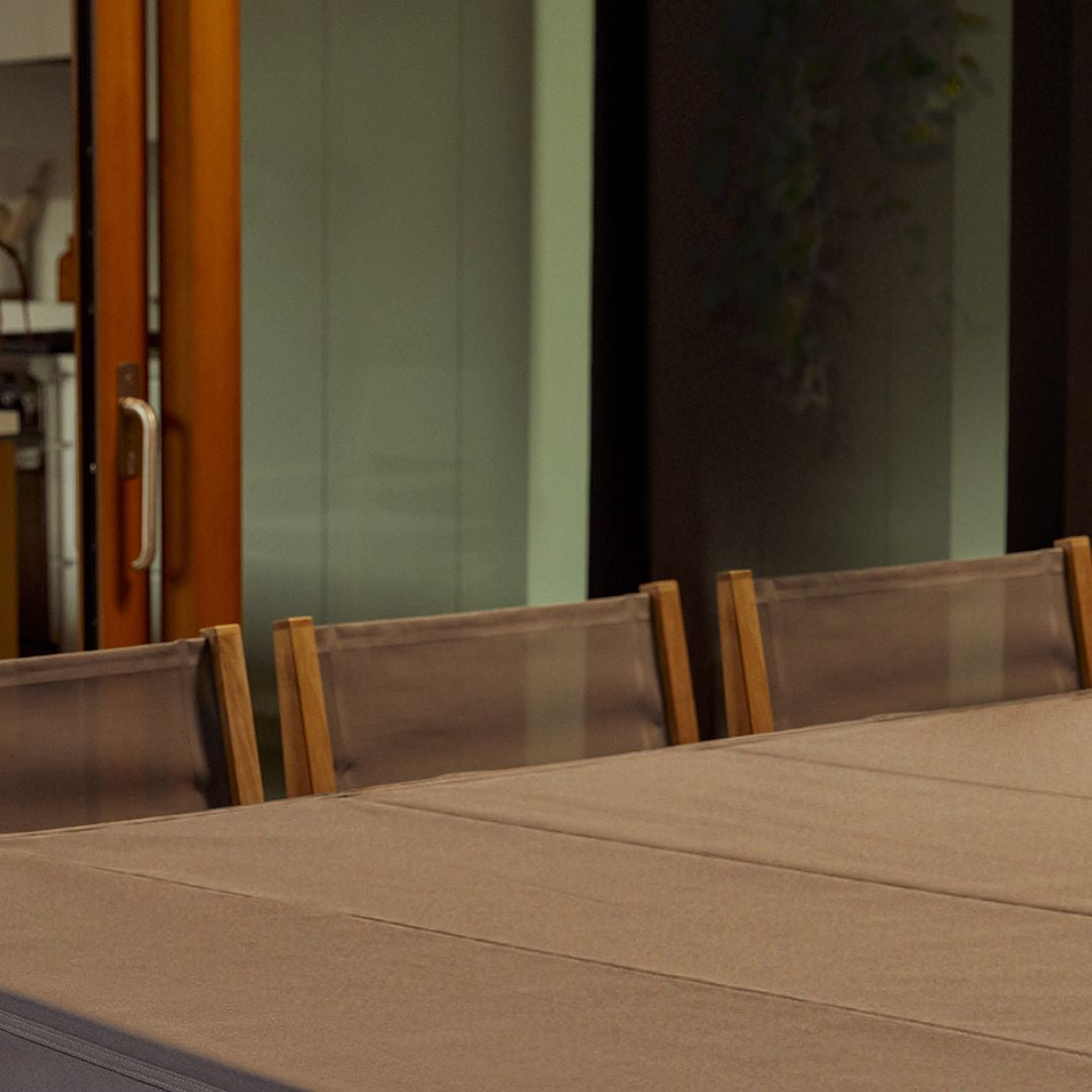 Outdoor Expandable Dining Table Made of Teak and Aluminum